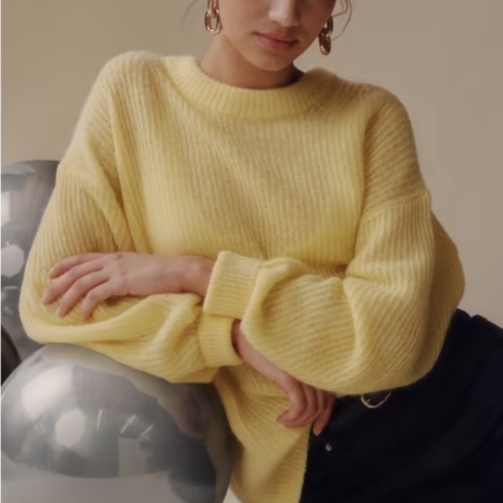 NEVER WORN - EVERLANE YELLOW ALPACA SWEATER, M